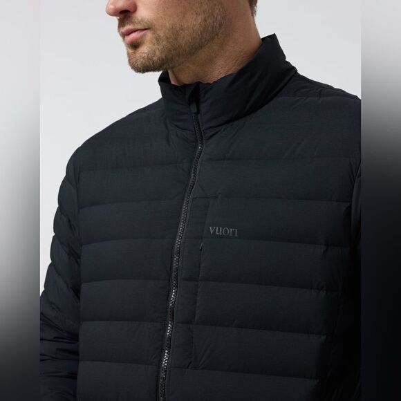 NWT Vuori Steadfast Insulated Full Zip Jacke
Men's Jacket size  L - Picture 5 of 9